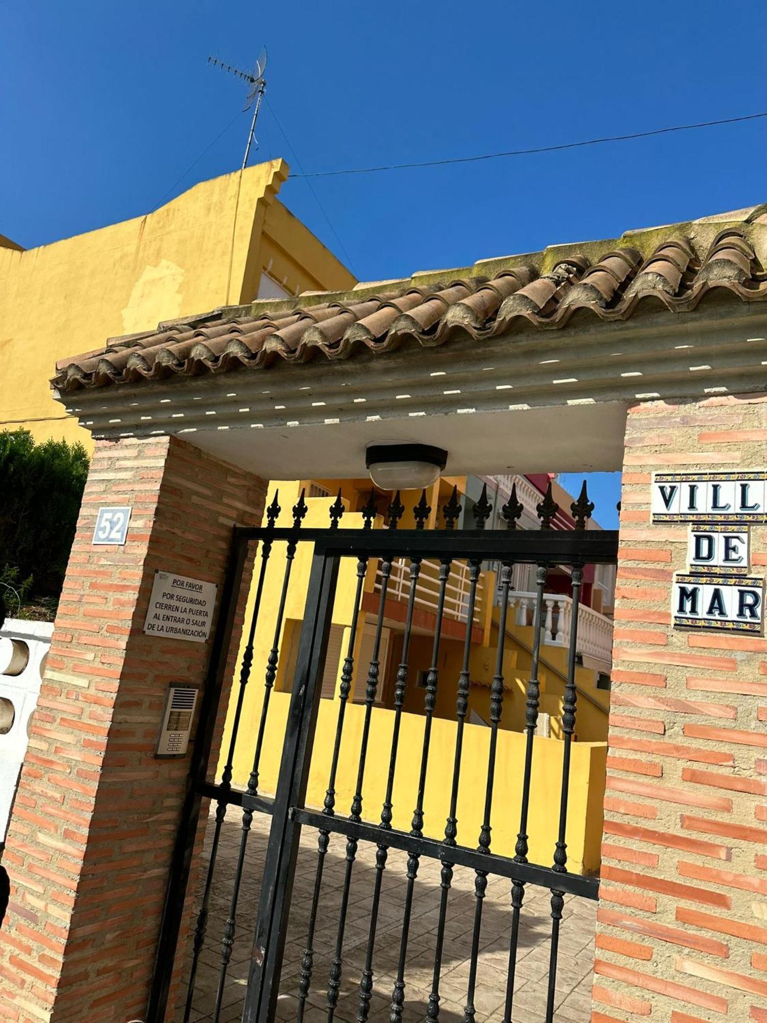 Apartamento Barbacoa, Piscina Y Playa プエブラ・ド・ファルナルス エクステリア 写真