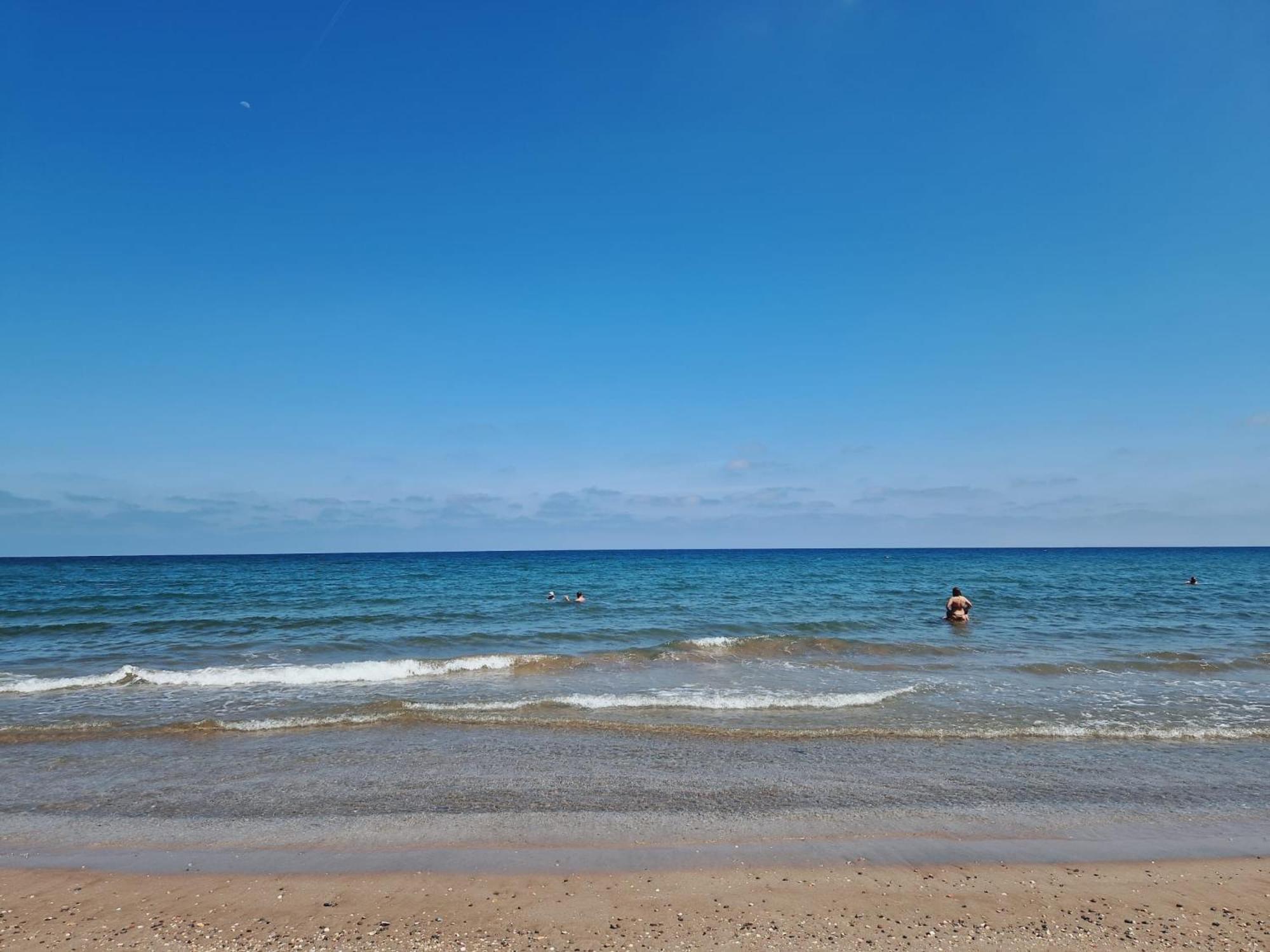 Apartamento Barbacoa, Piscina Y Playa プエブラ・ド・ファルナルス エクステリア 写真