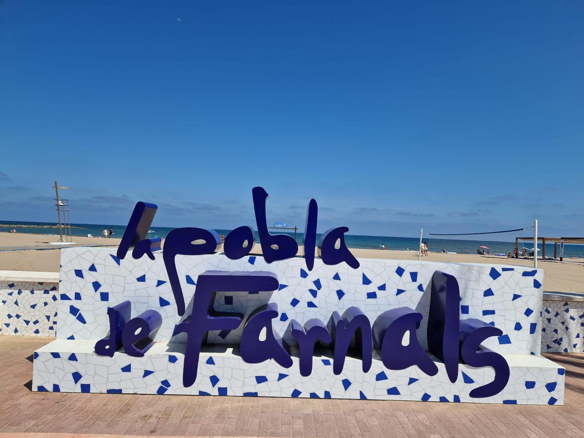 Apartamento Barbacoa, Piscina Y Playa プエブラ・ド・ファルナルス エクステリア 写真