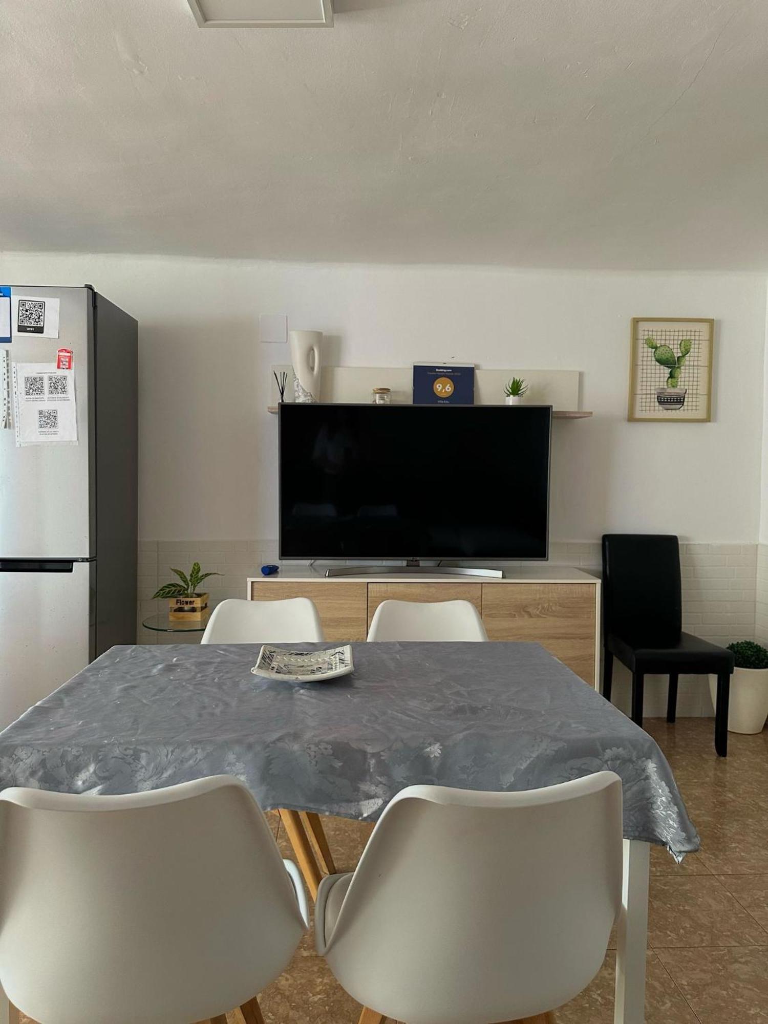 Apartamento Barbacoa, Piscina Y Playa プエブラ・ド・ファルナルス エクステリア 写真