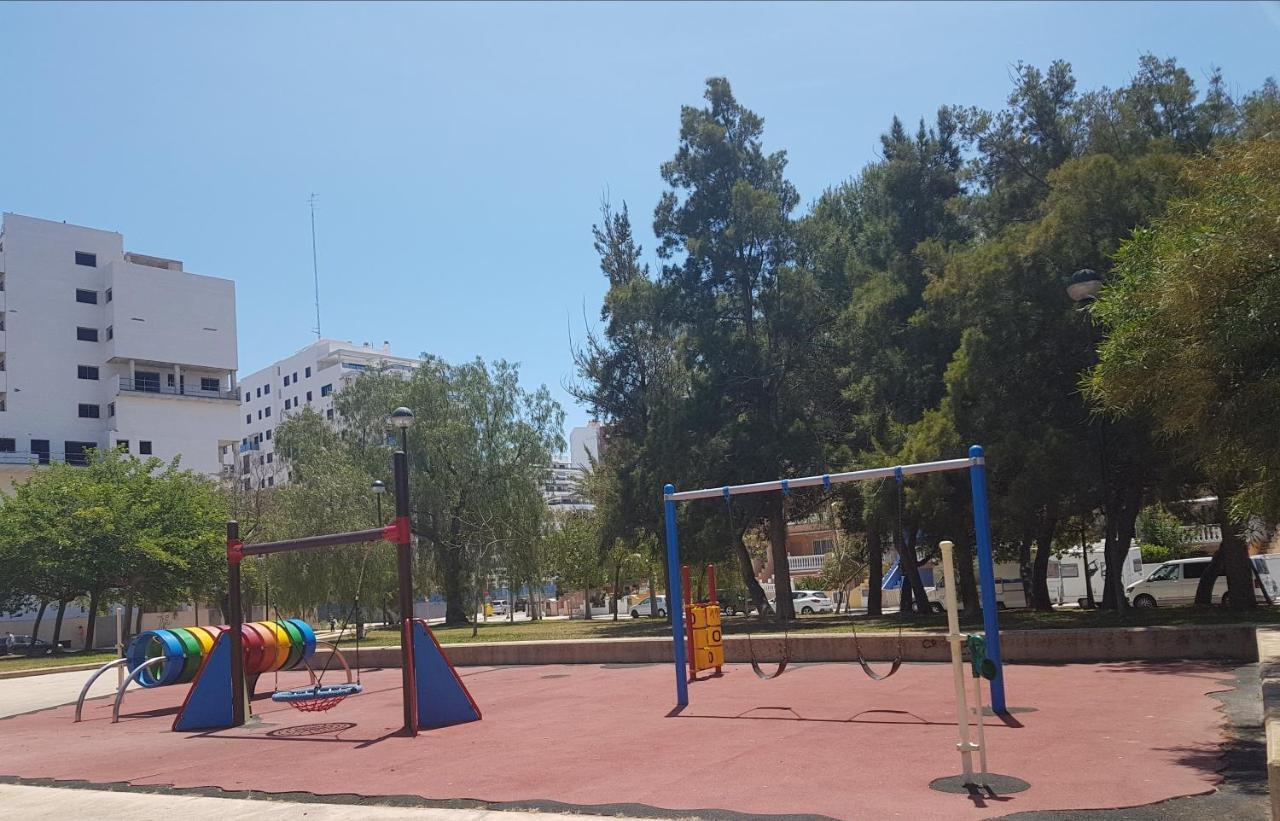 Apartamento Barbacoa, Piscina Y Playa プエブラ・ド・ファルナルス エクステリア 写真